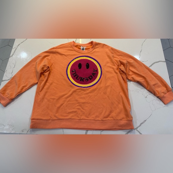 Queen of Sparkles Thursday Smiley Face Sweashirt - Picture 5 of 6